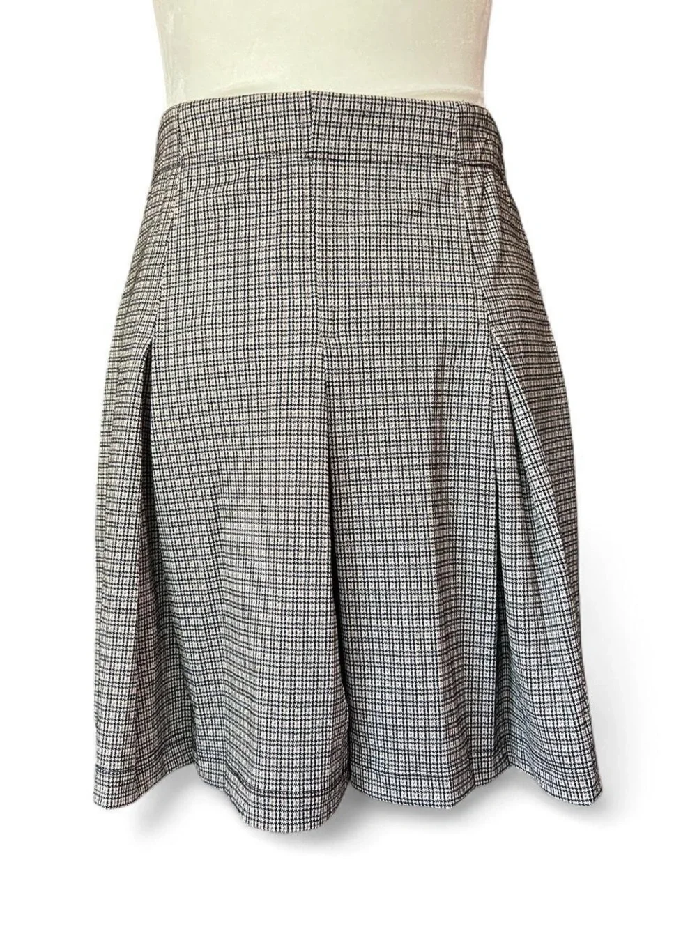 Max Studio Houndstooth pleated skirt